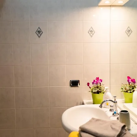 Casa Raffaella, Comodo E Tipico Bilocale Nel Centro Di Milano